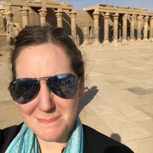 Meet your Posher, Laura